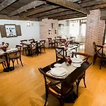 Del Mudejar Hotel *