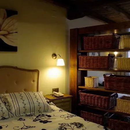 Del Mudejar Otel Velayos