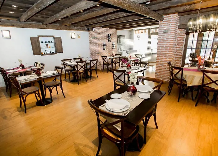 Del Mudejar Ξενοδοχείο *